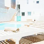 Turquesa Beach&pool דירה