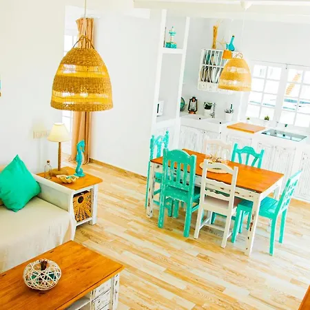 Turquesa Beach&pool Apartment *