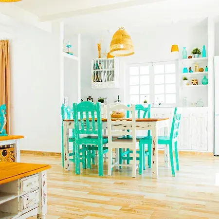 Turquesa Beach&pool Apartment *
