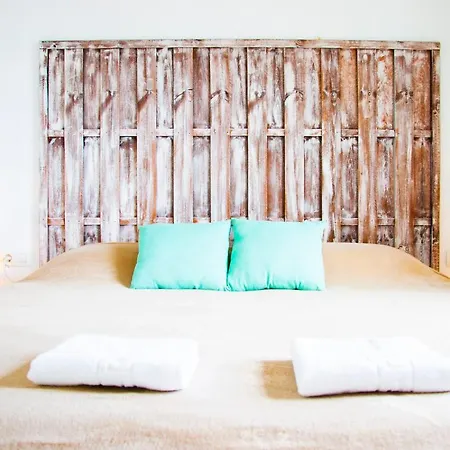 Turquesa Beach&pool Apartment Playa Honda (Lanzarote)