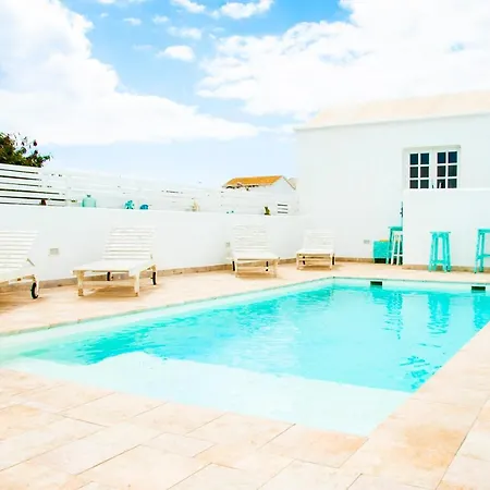 Turquesa Beach&pool Playa Honda (Lanzarote)